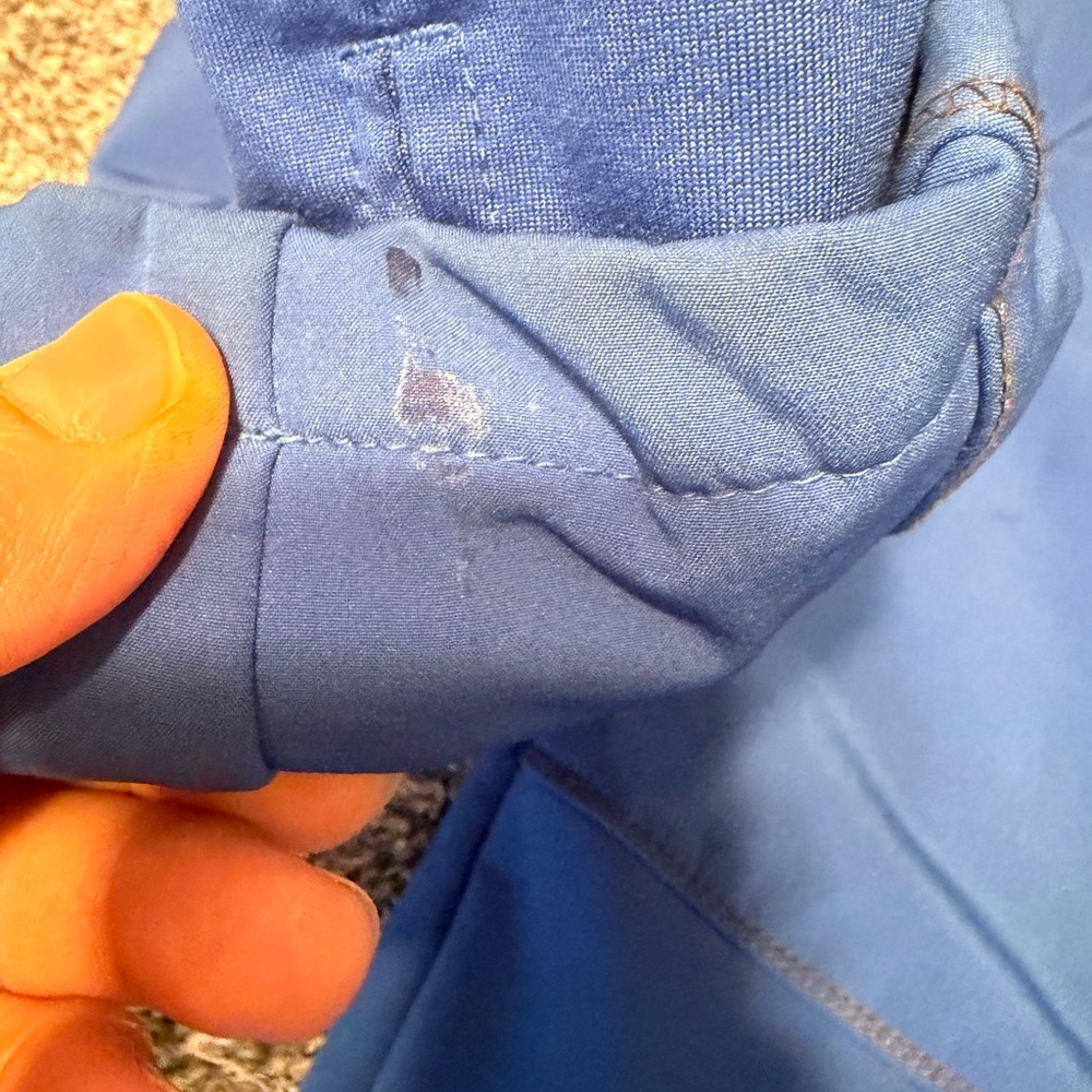 ASICS Men's Vibrant Blue Performance Jacket - Picture 5 of 16